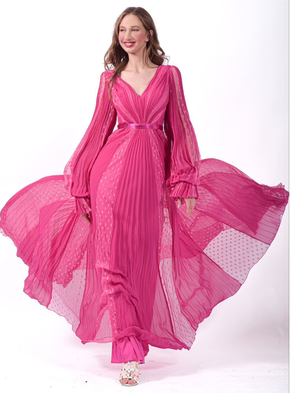 Robe longue en dentelle plissée - Référence : B3487