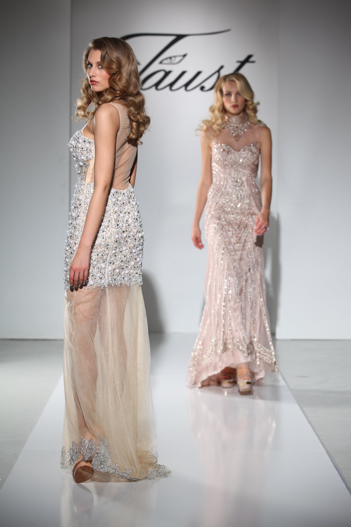 Robe Longue - Référence : YD653
