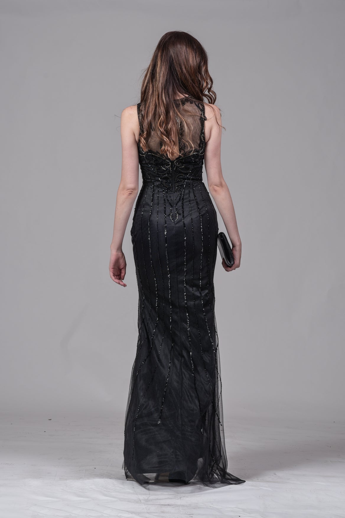 Robe Longue en tulle et strass sans manché. - Référence : B826