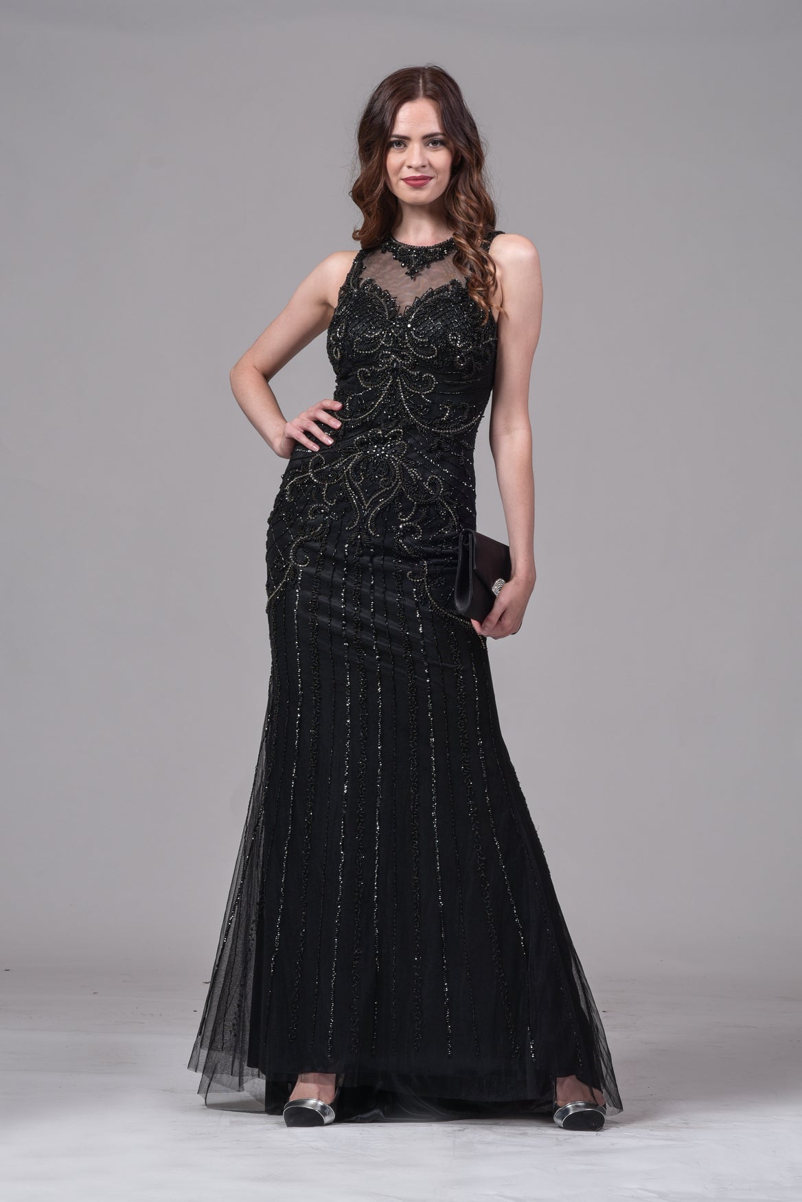 Robe Longue en tulle et strass sans manché. - Référence : B826