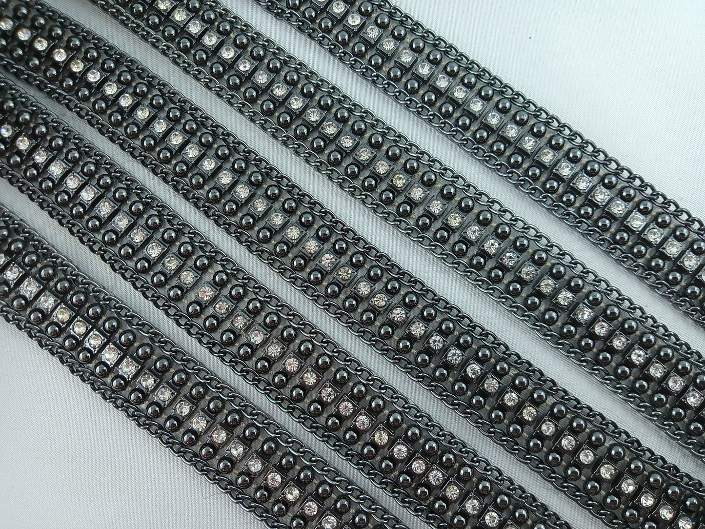 Galon métallique et cristal autocollant - 10 mètres - Référence G003