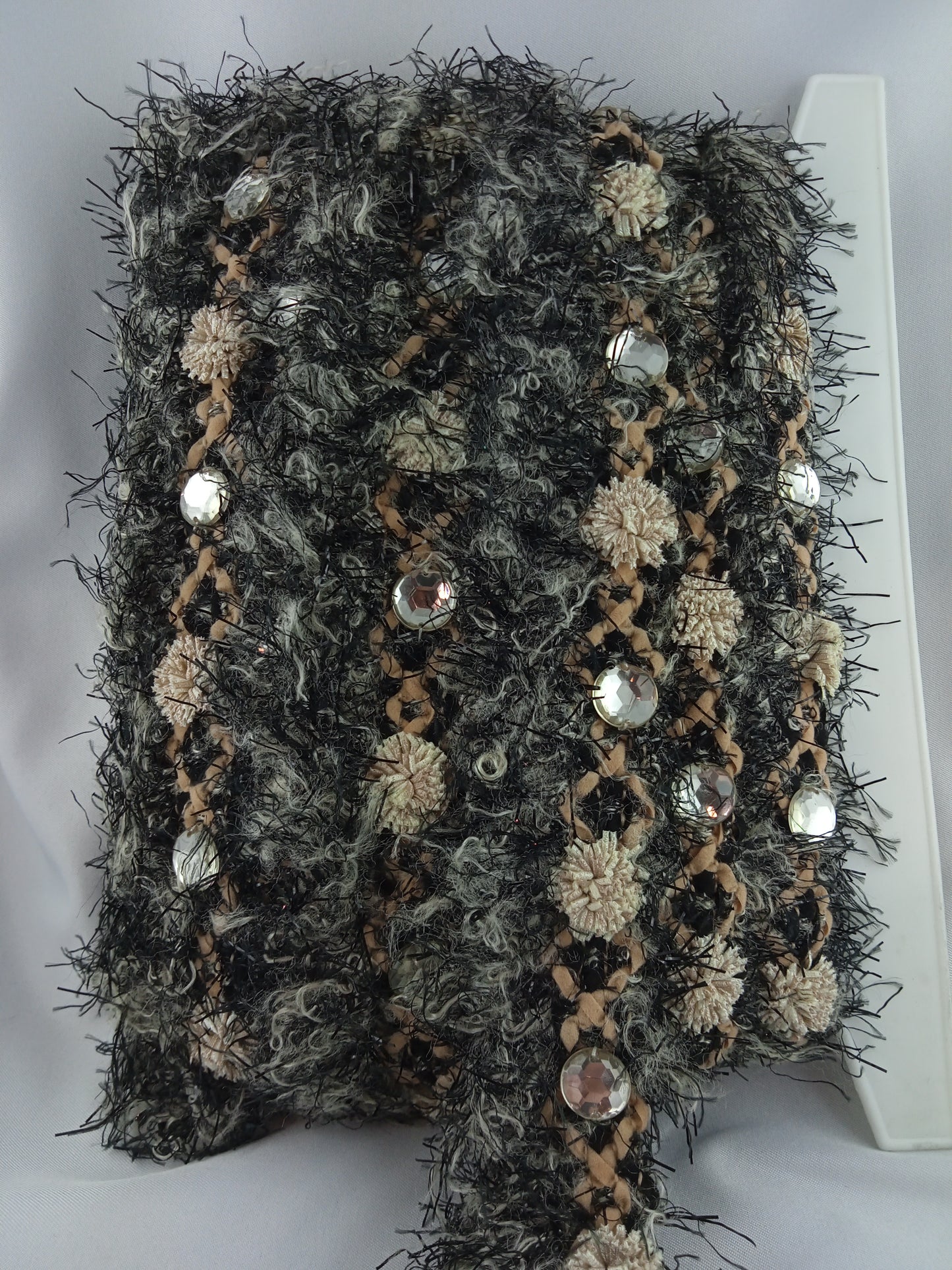 Galon avec strass en Violet / Kaki / Noir / Doré / Gris - 10 mètres - Référence : G001