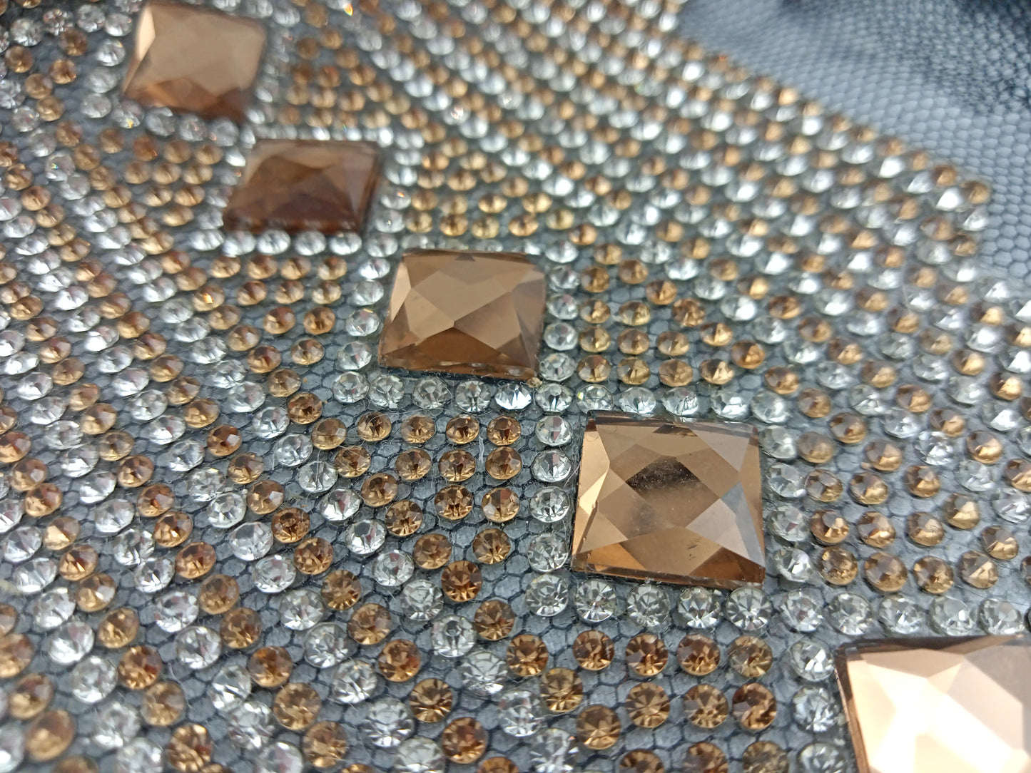 Plastron cristal - 5 pièces - Référence : P003