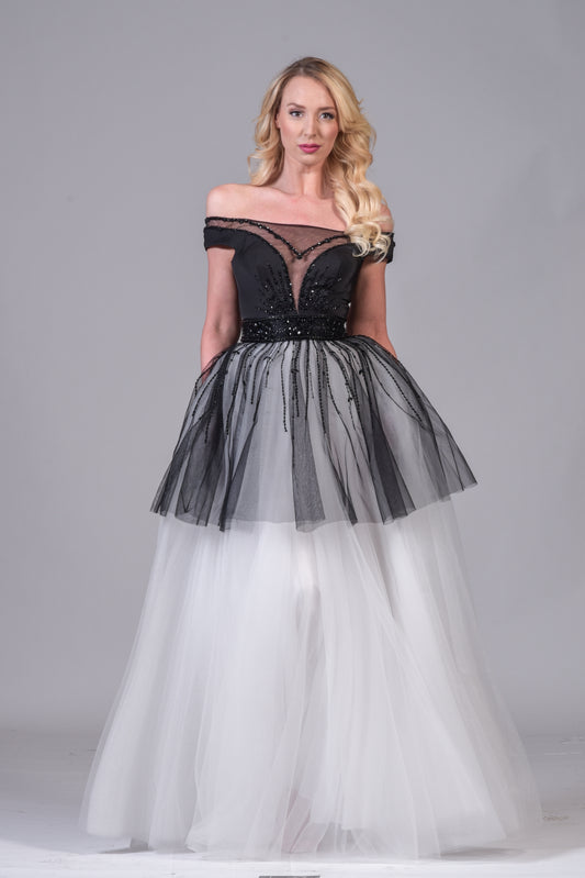 Robe longue en tissu tulle noir et blanc, ornée de strass - Référence : B1014